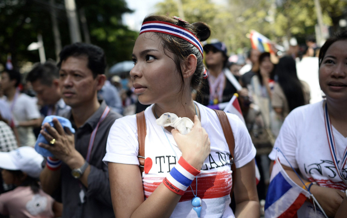 Thai Protests Swell As People S Coup Forces Prime Minister Into Hiding