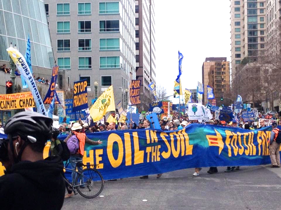 climate protests, fracking ban, anti-fracking protests, Jerry Brown, fracking risks, fracking moratorium