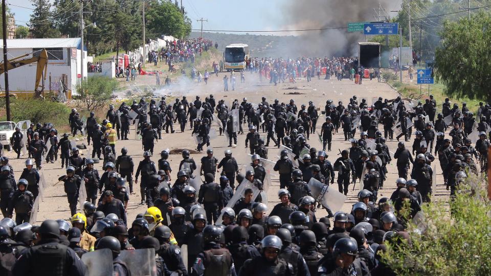 Oaxaca teacher strikes, Educational Reform, National Coordinator of Education Workers, National Union of Education Workers, Enrique Peña Nieto, student deaths, student disappearances, Nochixtlán blockade, Nochixtlán violence, Popular Assembly of the Peopl